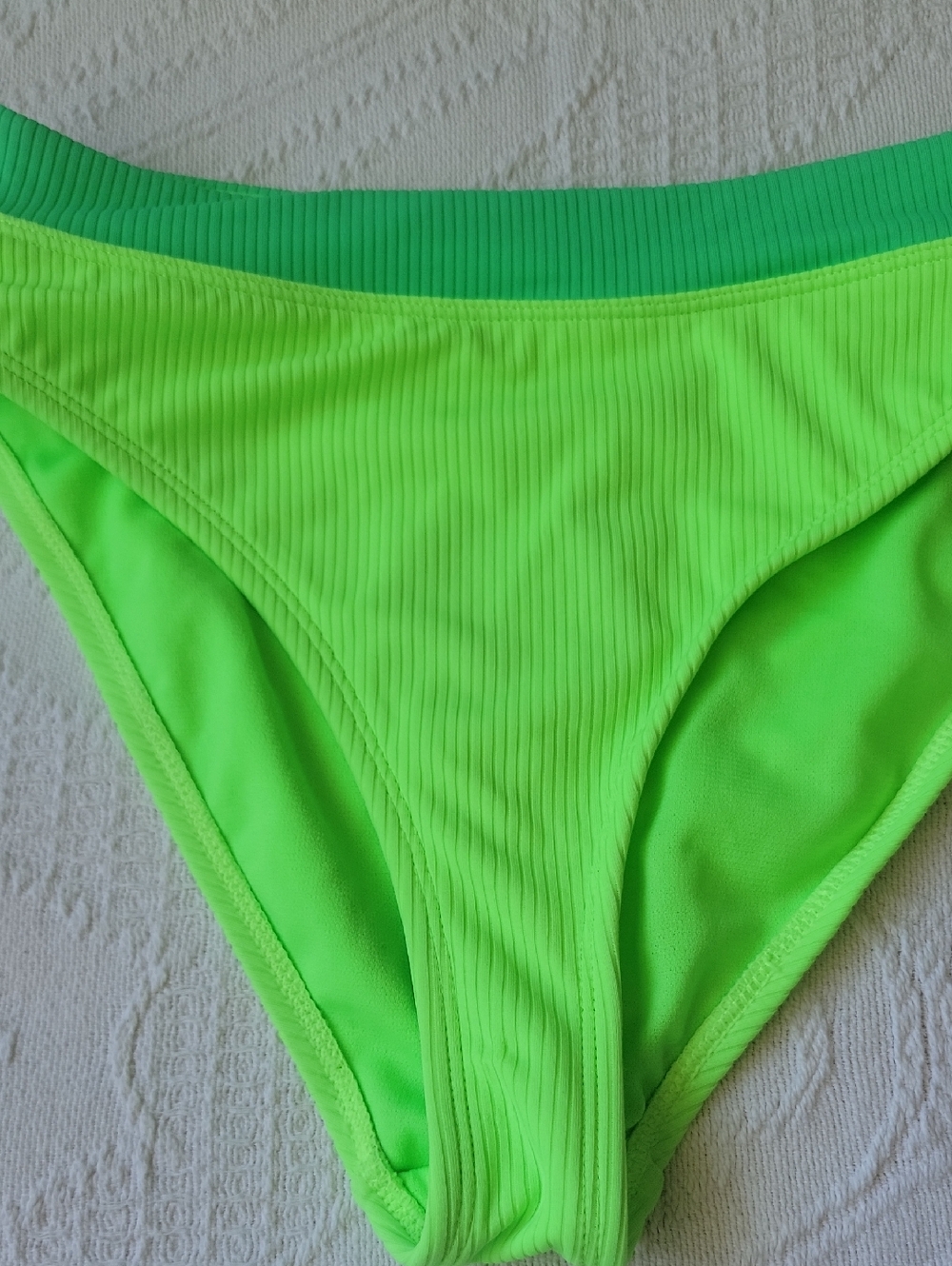 Salt + Cove Juniors 2-Piece V-Wire Bralette Bikini Swimsuit Set, Green, Small - Picture 2 of 5